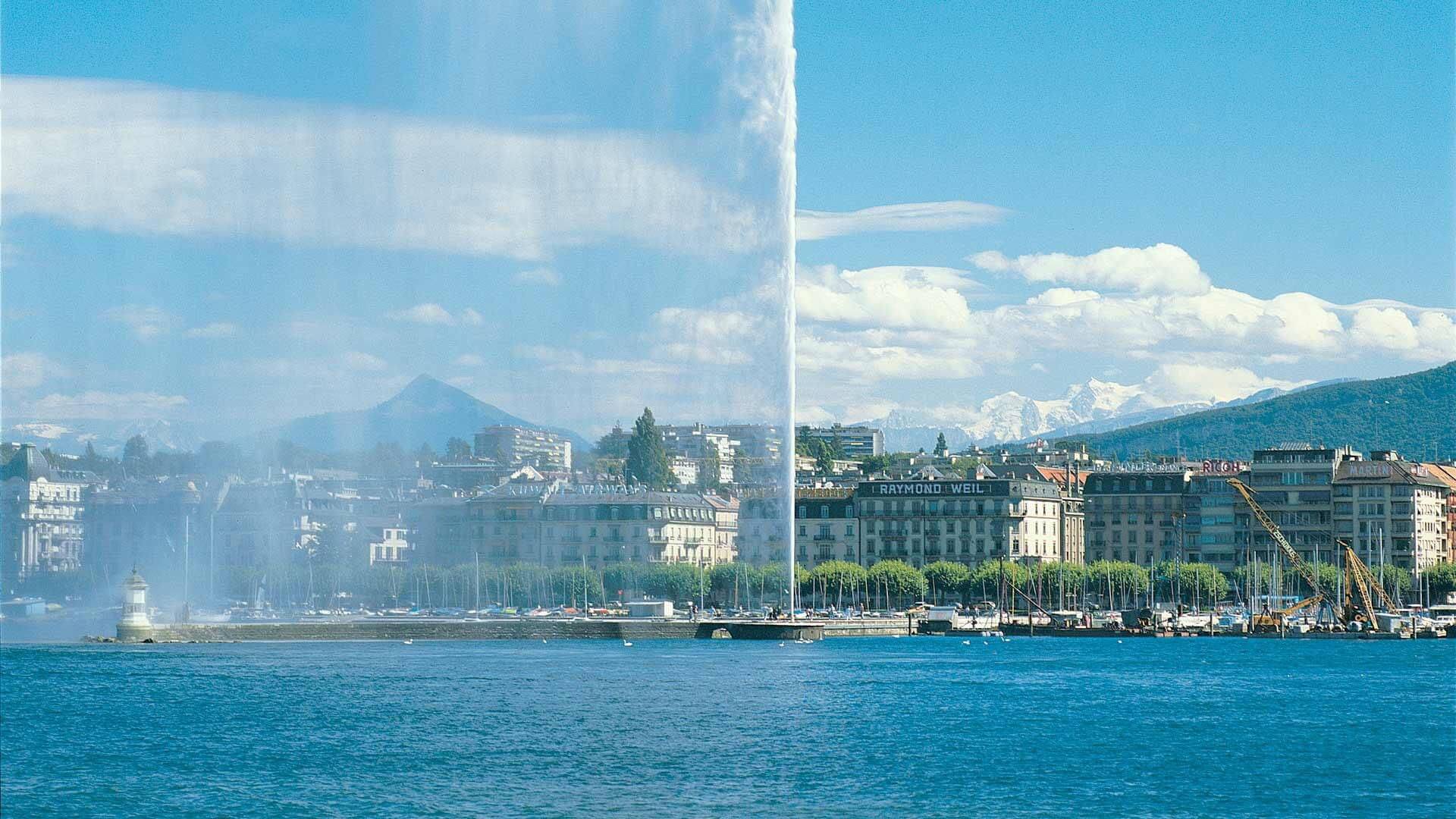 أفضل الأماكن للزيارة في جنيف في رحلة يومية في الصيف.